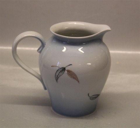 B&G Blue Faling Leaves porcelain 085 Milk pitcher 6.5 dl 15 cm (442)