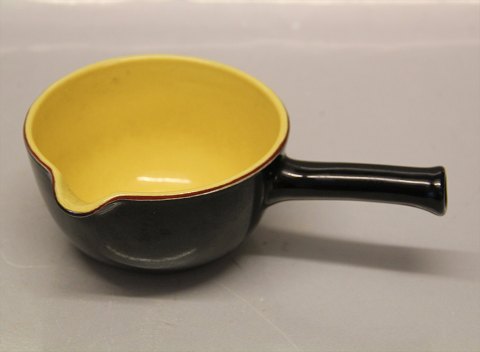 Congo Retro from Kronjyden Randers Gravy bowl with handle 6.5 x 18.5 cm Signs og 
use and wore