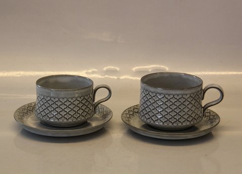 Cordial Grey Nissen Kronjyden B&G Quistgaard  Stoneware 475 Cup 6.5 x 9 cm and 
305 saucer