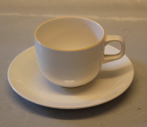 Royal Copenhagen faience Yellow top or Yellow line -4 ALL Seasons 072 Cup 6.5 x 
7.5 cm ? saucer 14.8 cm (073)