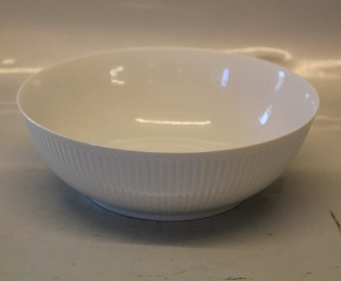 14068 Salad bowl 7.5 x 22 cm / 3" x 8 2/3"
 Royal Copenhagen Georgiana