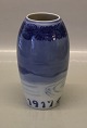 Bing & Grøndahl B&G Julevase Vase 17.5 cm Julen 1917

