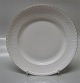 1275-572 Luncheon plate 22,5 cm
Tradition: Royal Copenhagen 1275 White Half Lace with gold rim