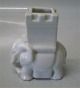 B&G Art Pottery
B&G 2128 ? 2125 ? Elephant with Howdah  9 x 8 cm