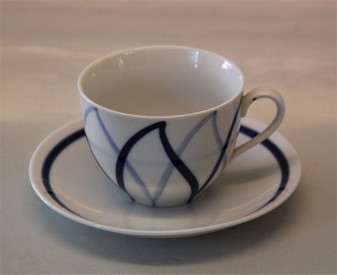 Dan-Ild 40 Blue Flame Harlequin Round Cofee cup 6 x 8 cm & saucer

