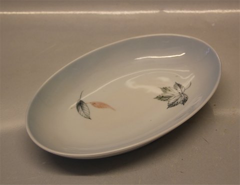 B&G Blue Faling Leaves porcelain 039 Oval cake dish 24 cm (314)
