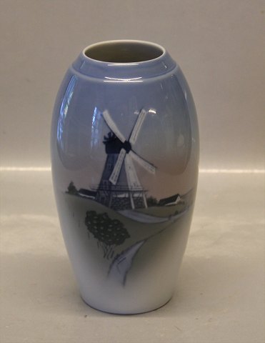 Bing & Grøndahl B&G 1302-6251 Vase med gammel mølle 18.5 cm
