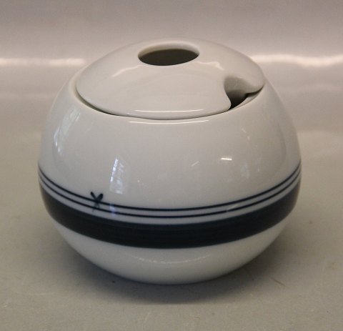 Corinth  B&G Porcelain 523 Marmelade jar with lid 9 x 10 cm