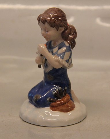Royal Copenhagen figurine 0223 RC Little Match girl 9 cm (1249223) H.C. Andersen 
Fairy Tale