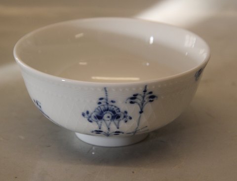 Blue Fluted Palmette Danish Porcelain 209-1 Bowl 5.5 x 11.5 cm (1016950)