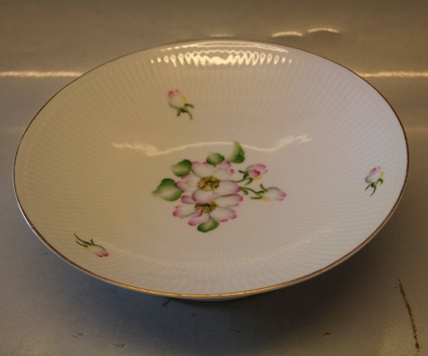 B&G Princess Margrethe apple flower porcelain 206 Large bowl on foot 24 cm (429)