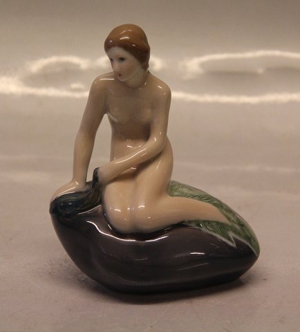 Royal Copenhagen figurine 0842 RC Miniature Little Mermaid 11.5 cm Edvard 
Eriksen Celebrating 100 year Anniversary
