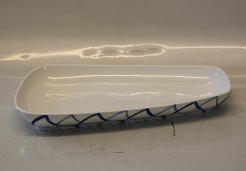 Large Dish  33.5 x 21 x 13 cm Dan-Ild 40 Blue Flame Harlequin