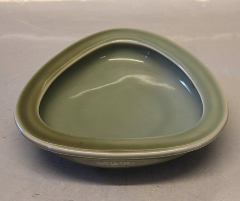 Jade green 20162 RC Triangular bowl 16.5 cm , Bode Willumsen, March 1928 Royal 
Copenhagen Art Pottery
