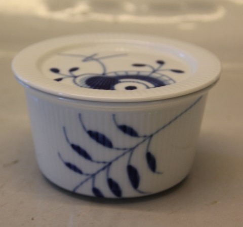 232-1 Small lidded bowl (231) 6.7 x 11.7 cm  Blue Fluted MEGA Danish Porcelain
