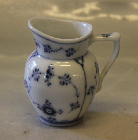 059-1 Flødekande 8 cm / 0.12 liter (392)
 Kongelig Dansk Porcelæn Musselmalet