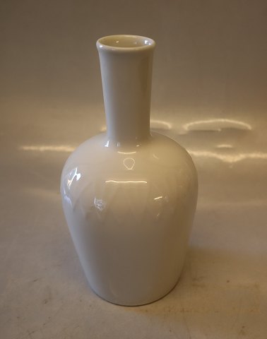 3599 RC White Vase 16.5 cm HHH Hans Henrik Hansen Blanc de Chine Royal 
Copenhagen
