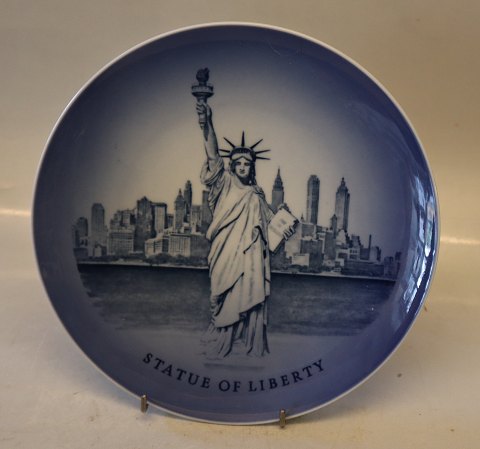 Royal Copenhagen Plate Statue of Liberty  20.5 cm 1969-1974 New York