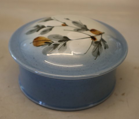 967-3849 Celeste round lidded box  9 x 13.5 cm Ellen Malmer
 Aluminia 
