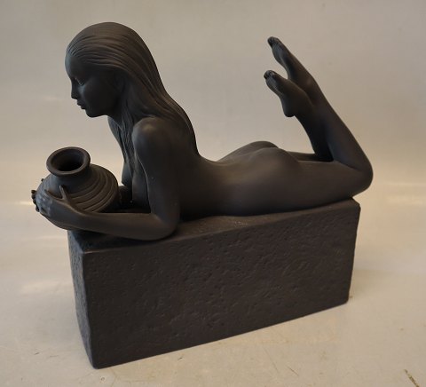 Sort 100  Kgl. Aquarius Vandmanden (20. jaunar til 19 februar)  Christel  Zodiac 
Stjernetegnsfigur Bisquit (1249100-41200) Kongelig Dansk