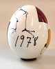 Royal Copenhagen 
1978 Annual Egg Robert Jakobsen 10 cm