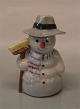 Royal Copenhagen figurine 0768 RC Snowman, Father with broon, Winther series 
figurine 7 cm (1021768) Sven Vestergaard