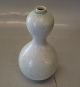 Kgl. F 746 Græskarformet (gourd) vase med krystal glasur 17.8 cm Valdemar 
Engelhart Kongelig Dansk porcelæn
