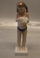 5653 RC Girl with Rabbit Sterett Kelsey 16 cm
 Royal Copenhagen 
