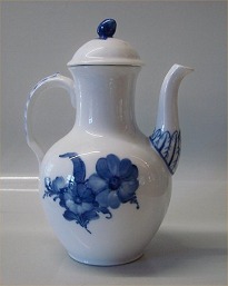 Klosterkælderen Antik & Porcelæn, Mariager - Tableware -Royal Copenhagen => Blue  Flower Braided # 10