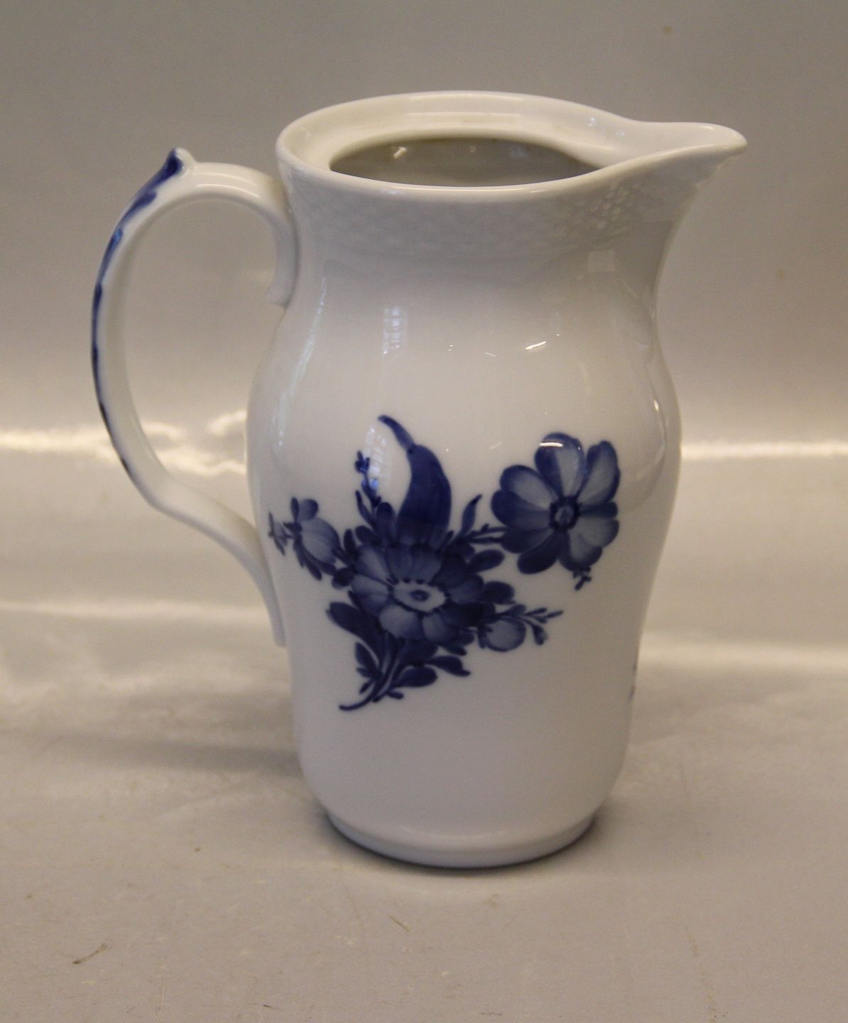 Klosterkælderen - Danish Porcelain Blue Flower braided Tableware 8145-10  Pitcher 17.5 cm - Danish Porcelain Blue Flower braided Tableware 8145-10  Pitcher 17.5 cm
